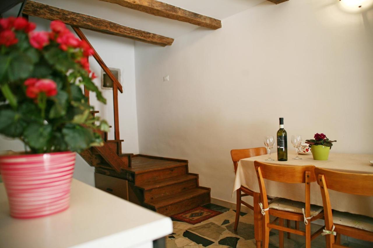 Holiday Home Trostova Kuca Pazin Zewnętrze zdjęcie